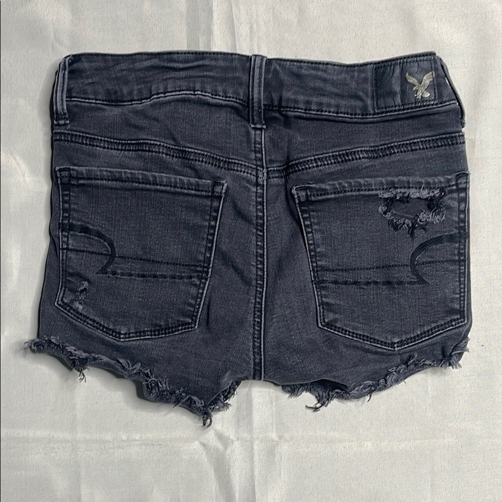 AMERICAN EAGLE OUTFITTERS Distressed Black Denim Shorts - Picture 6 of 9